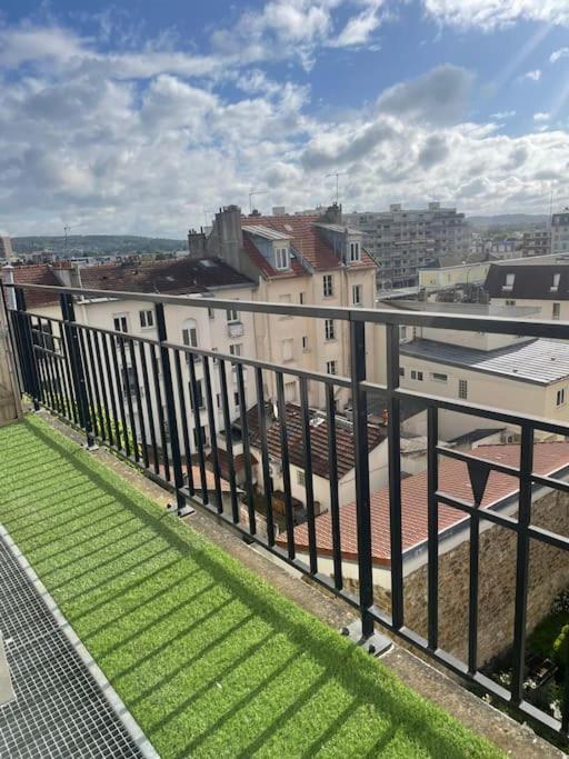 Appartement 3P Gare Terrasse Et Parking Prive Franconville  Eksteriør bilde