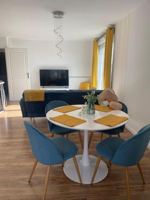 Appartement 3P Gare Terrasse Et Parking Prive Franconville  Eksteriør bilde
